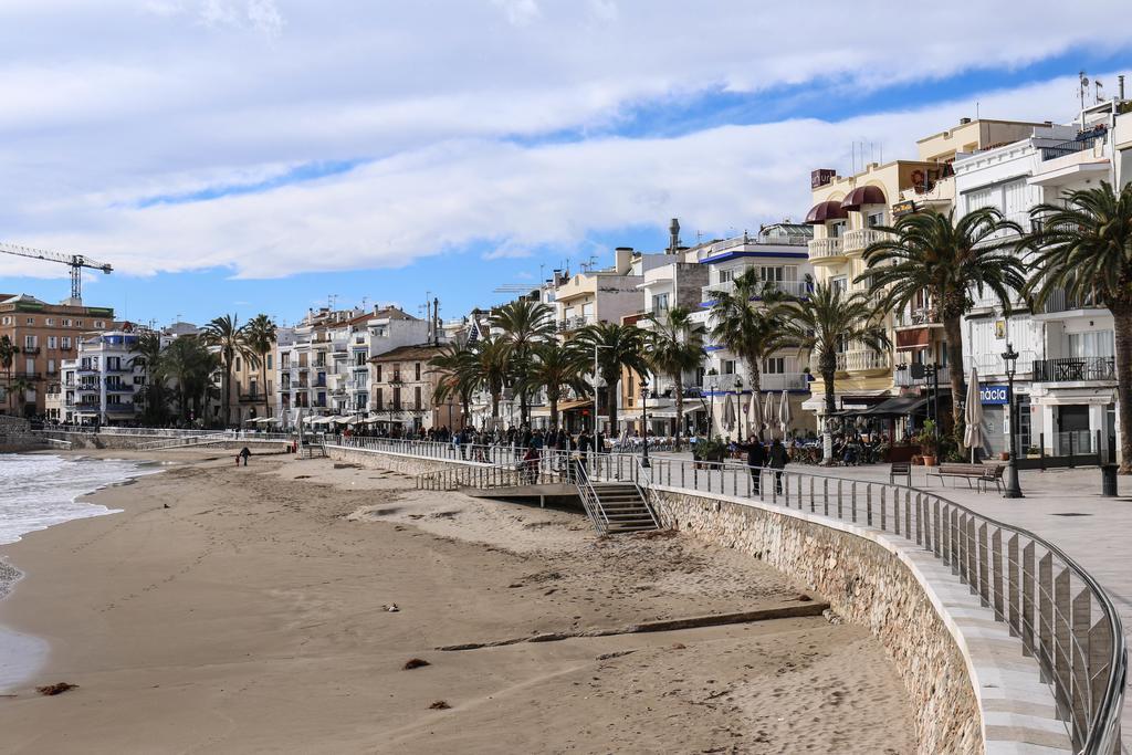Way To Bcn Sitges Apartment Ngoại thất bức ảnh